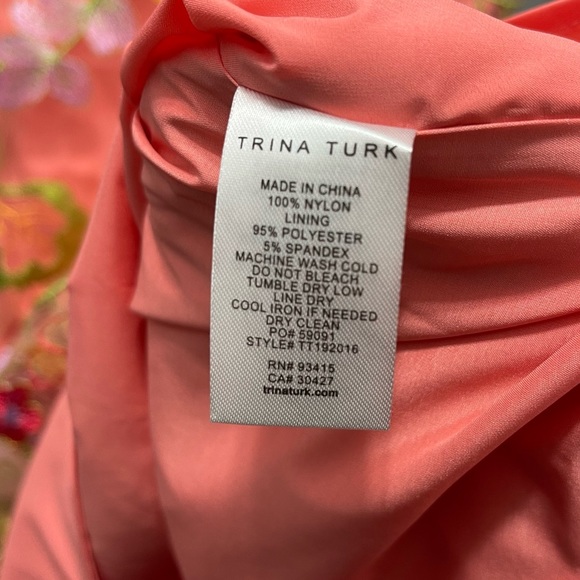 Trina Trina Turk Romance Floral Embroidered Sheath Dress in Coral Multi Size 2 - Picture 6 of 7